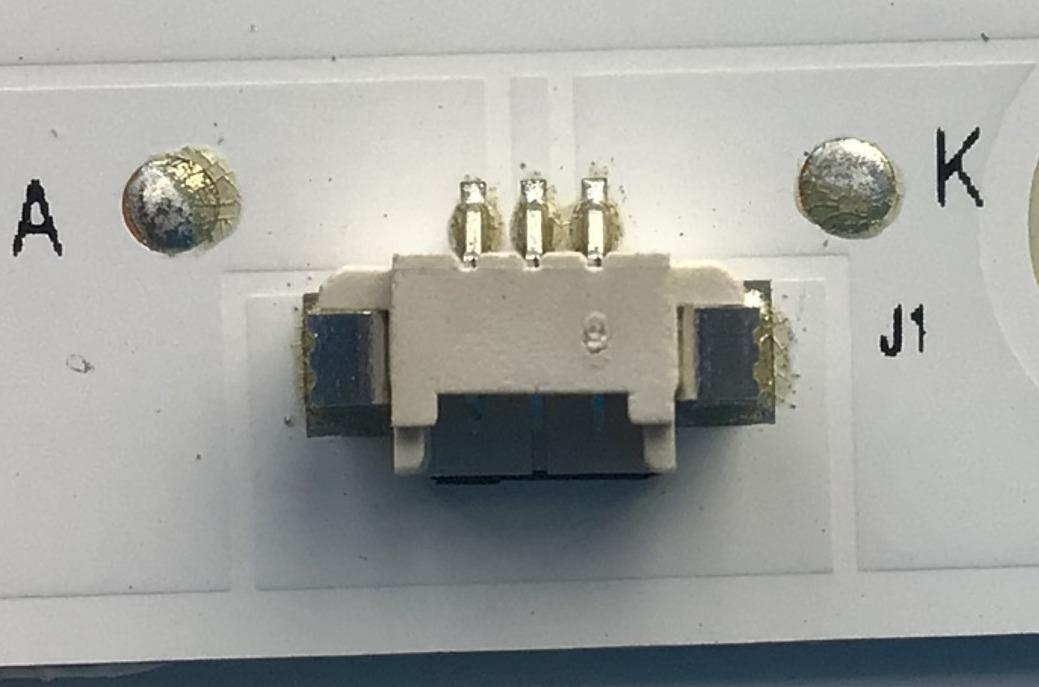 KIT DE LEDS PARA TV JVC ( 3 PZ ) / NUMERO DE PARTE 30339007037 / LED39D07B-ZC23AG-02 / 4600027802-26 / 180904A02 S / 40000M40 / PANEL V400HJ6-PE REV.C3 / MODELO LT-40MAT588 - Imagen 4